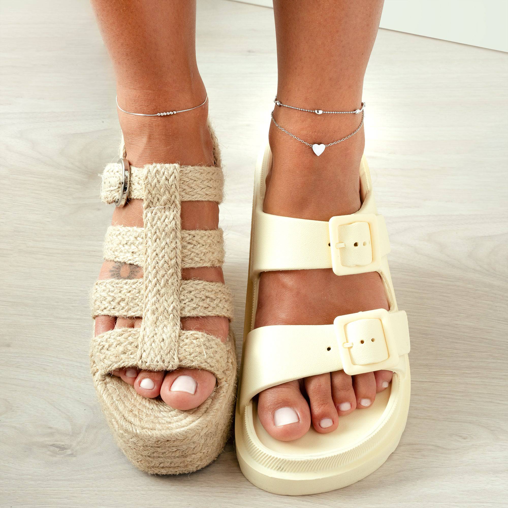 "Love" Anklet - SophiaJewels
