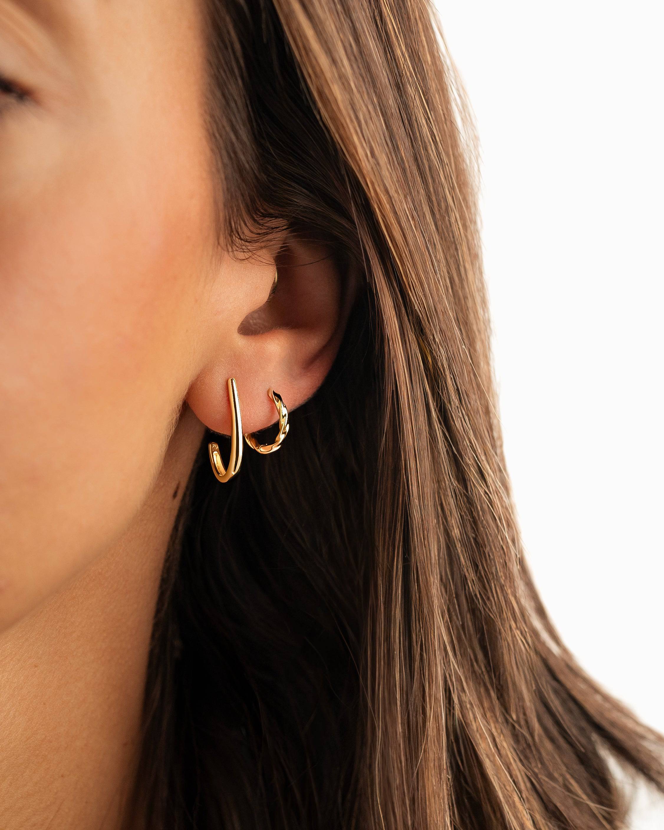 Curve Earrings - SophiaJewels