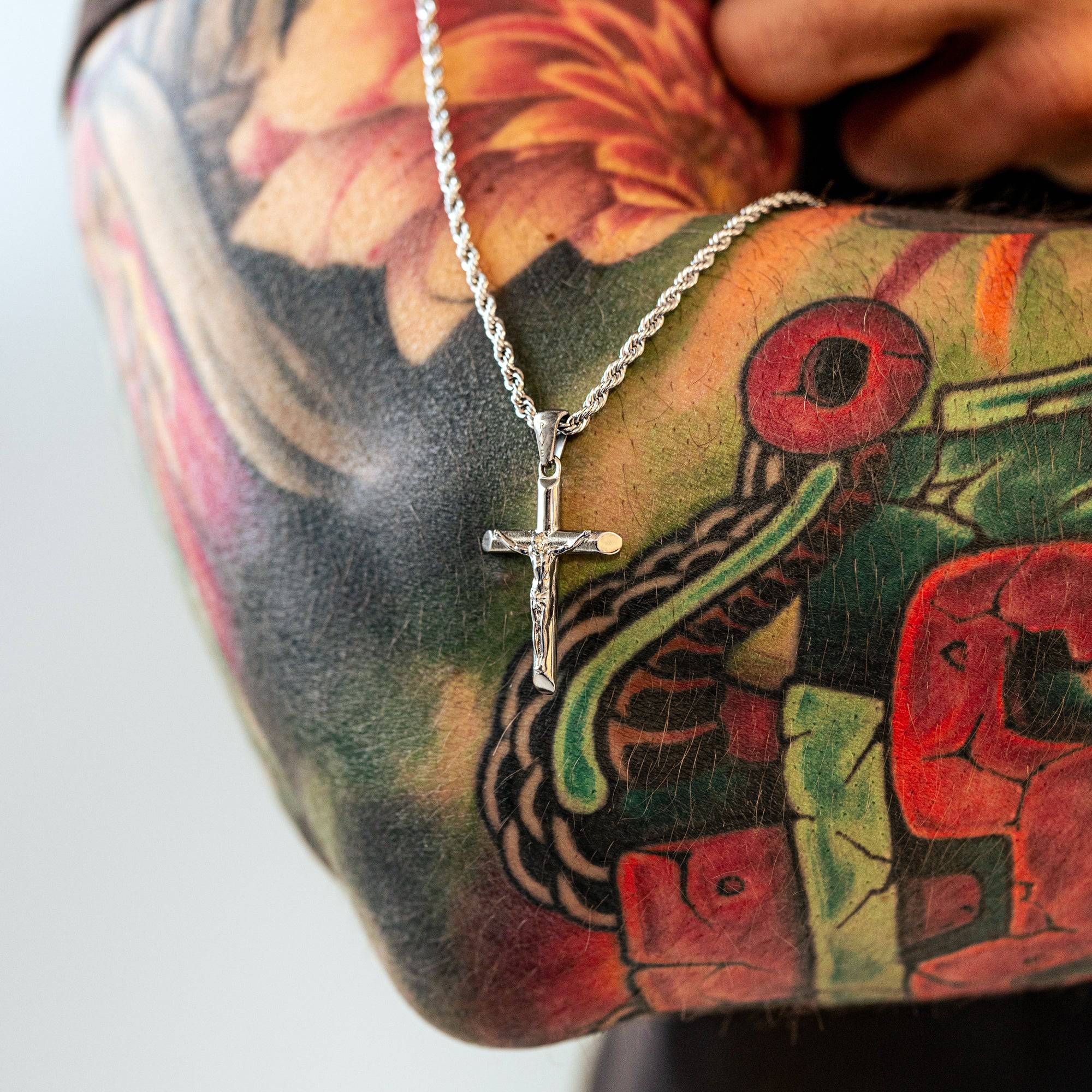 "Jesus Christ" BRAVE Men's Necklace - SophiaJewels