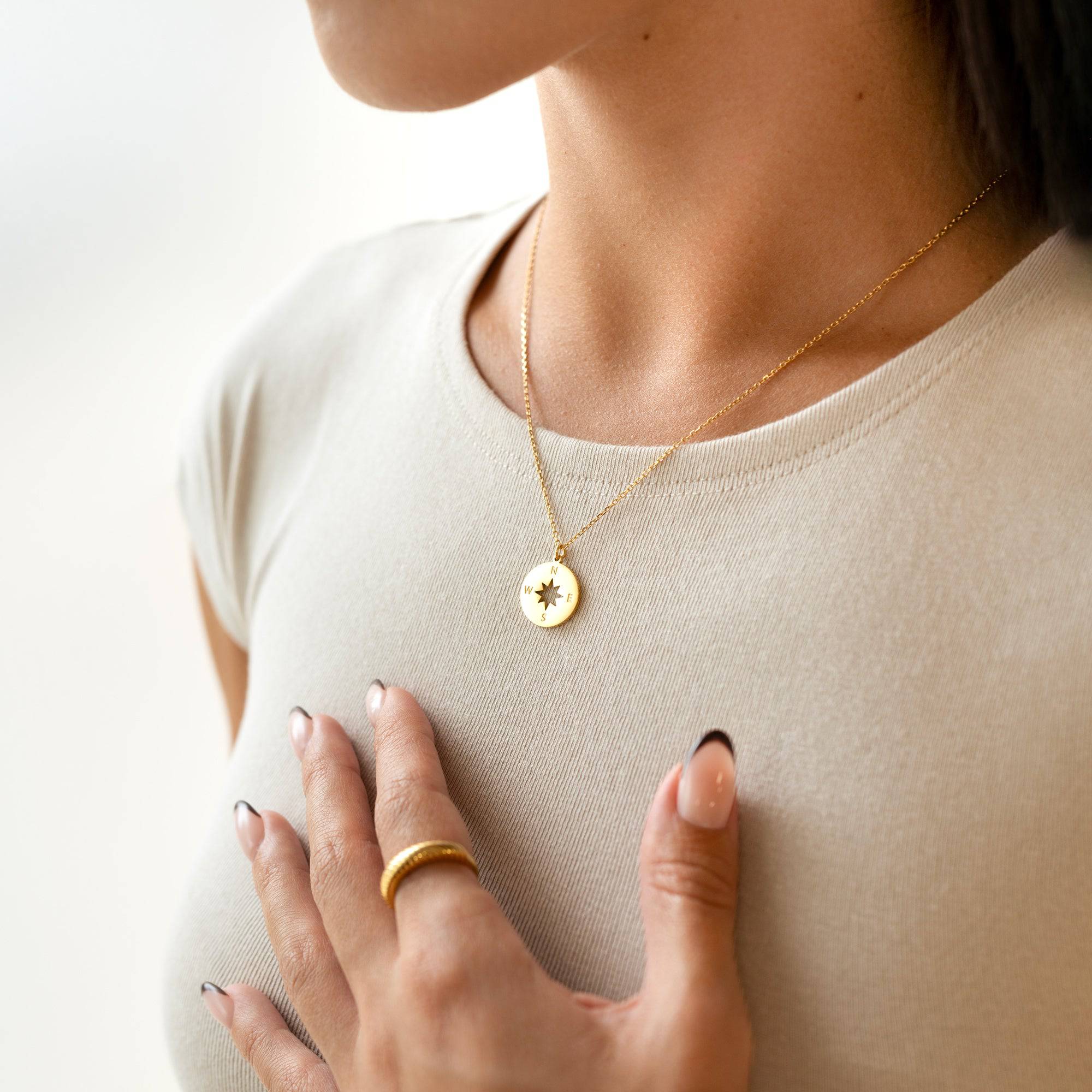 "Wind Rose" Necklace - SophiaJewels