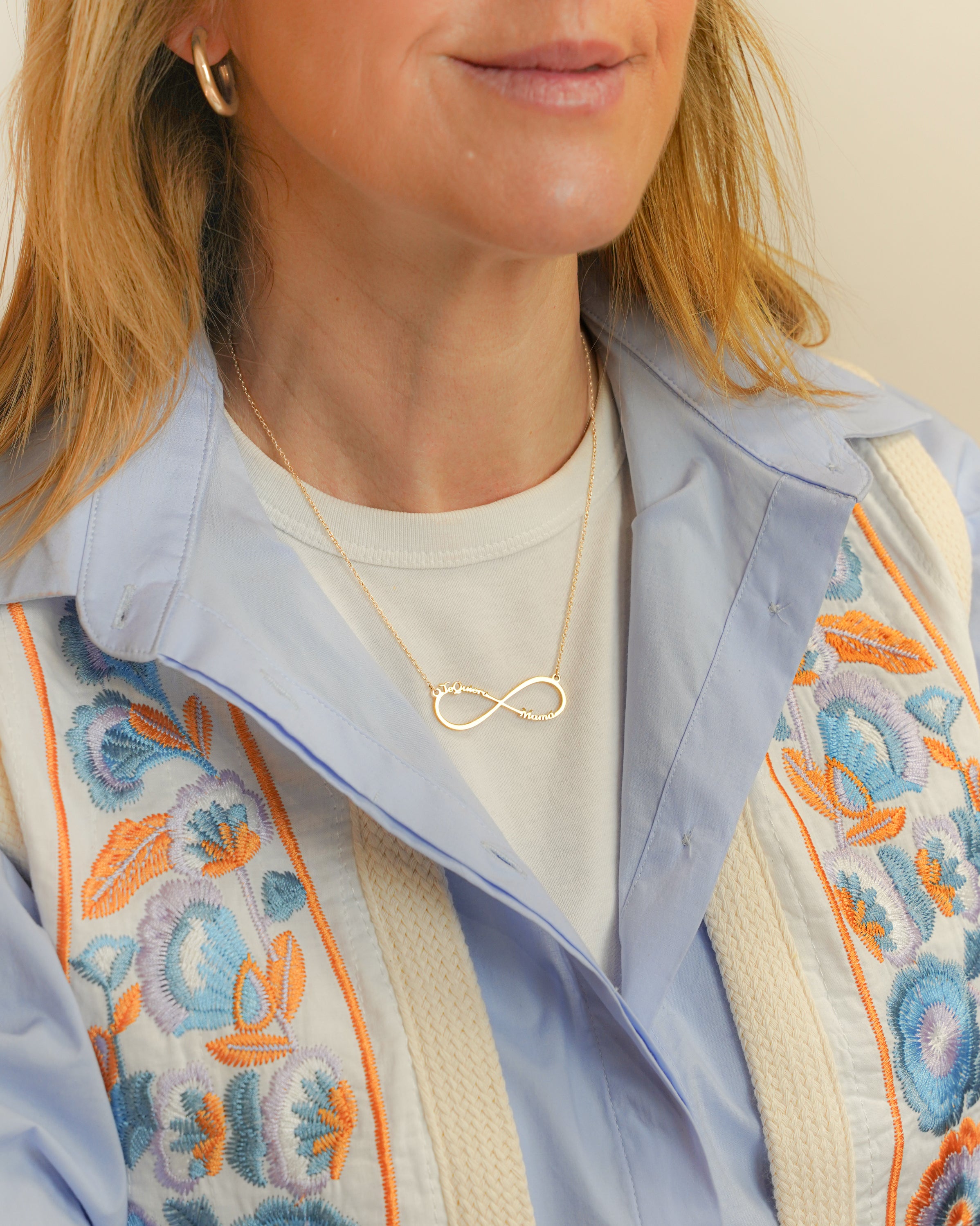 Love u Mom Necklace - SophiaJewels