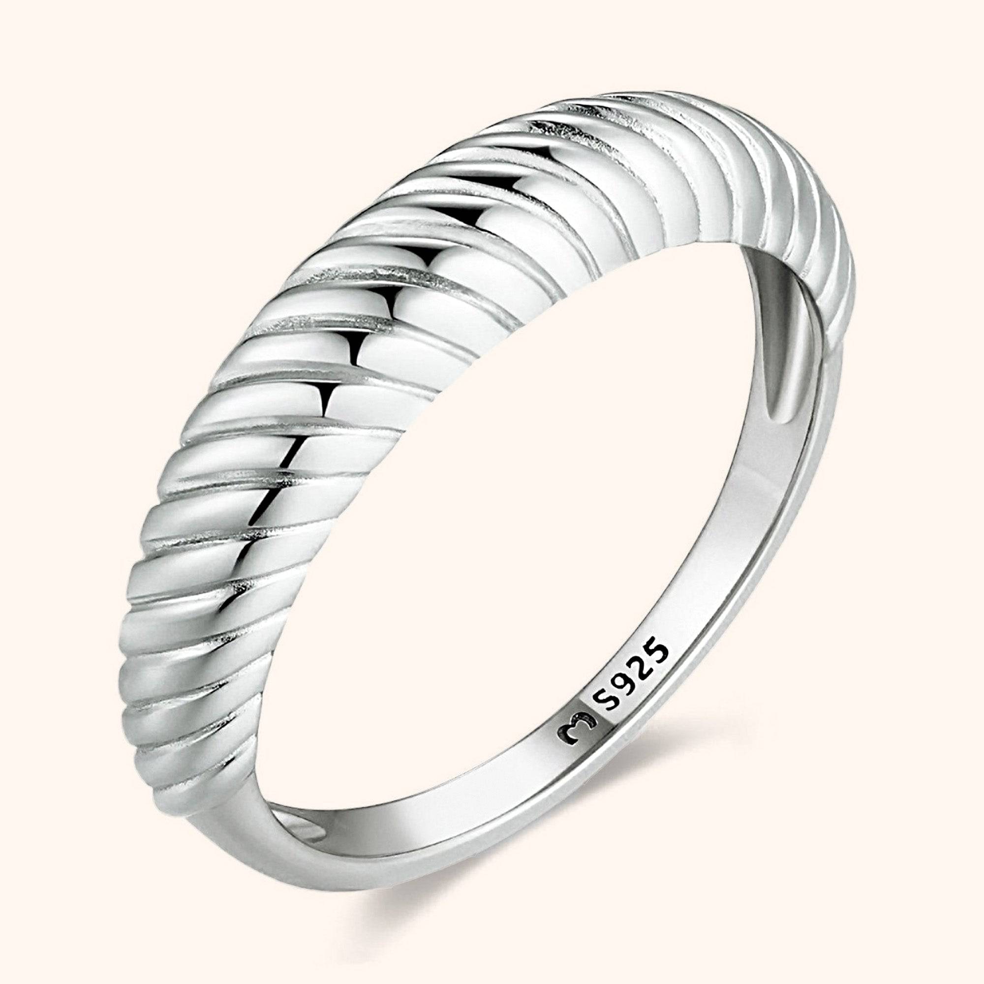 "Plissage" Ring - SophiaJewels