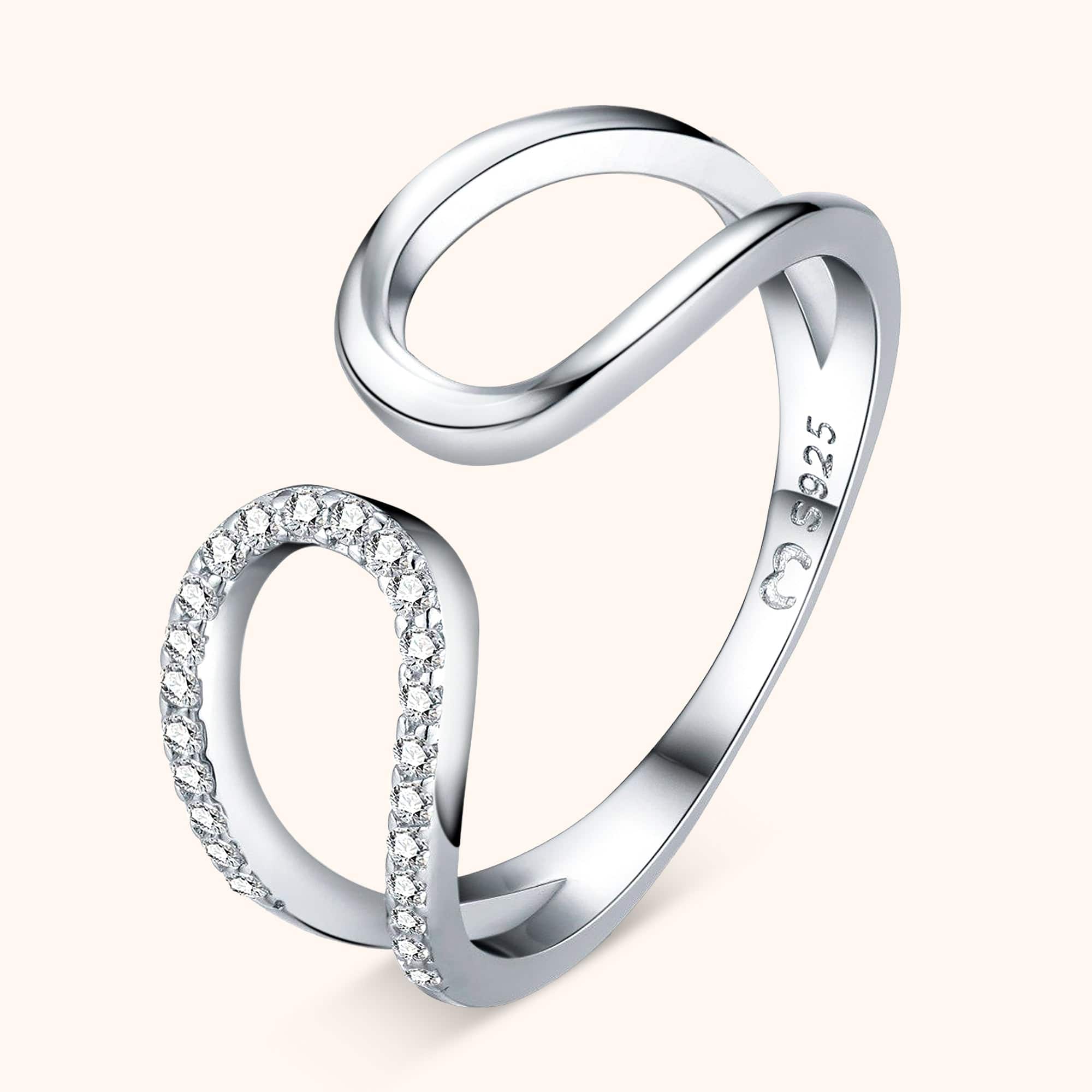 "Crochets" Ring - SophiaJewels