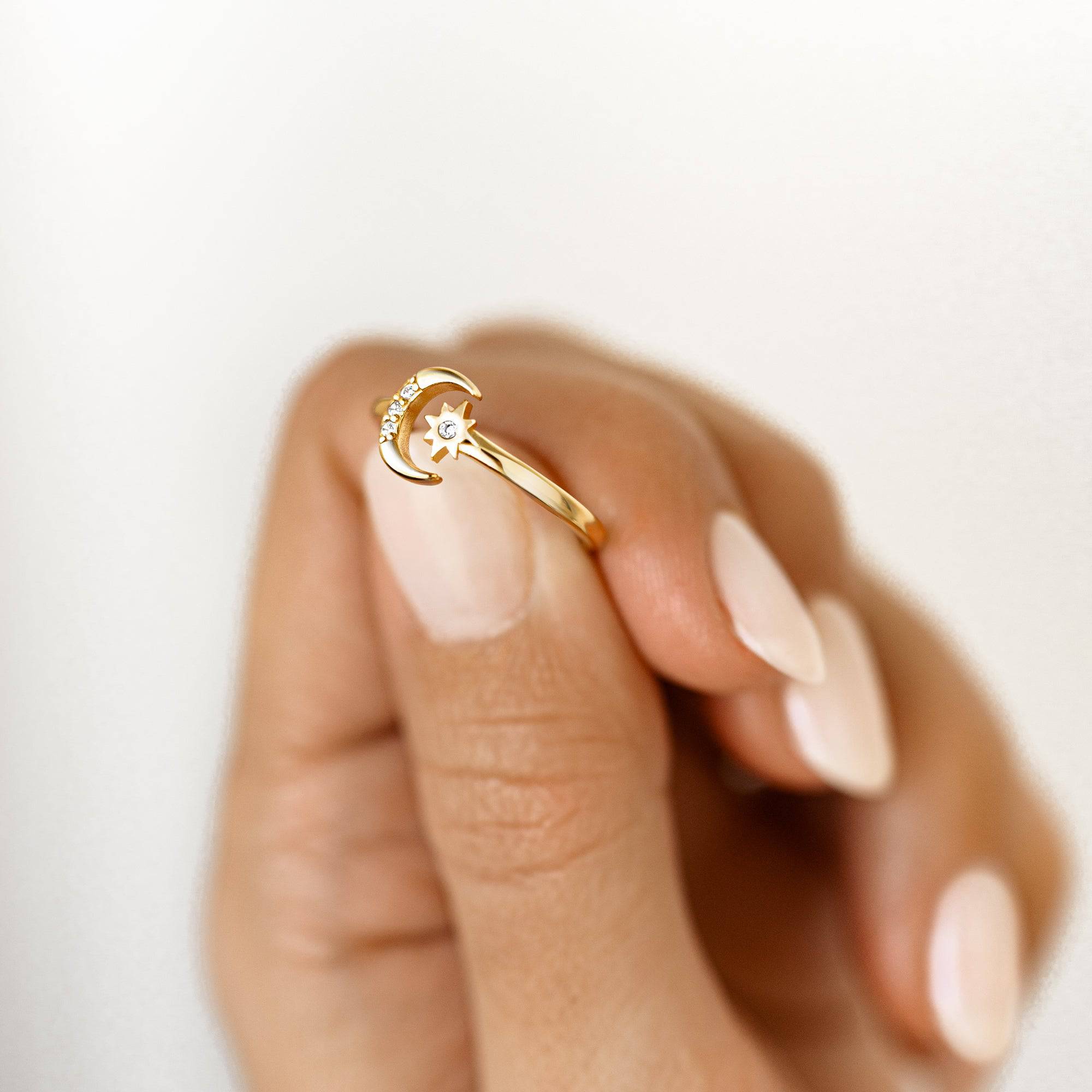 "Star and Moon" Ring - SophiaJewels