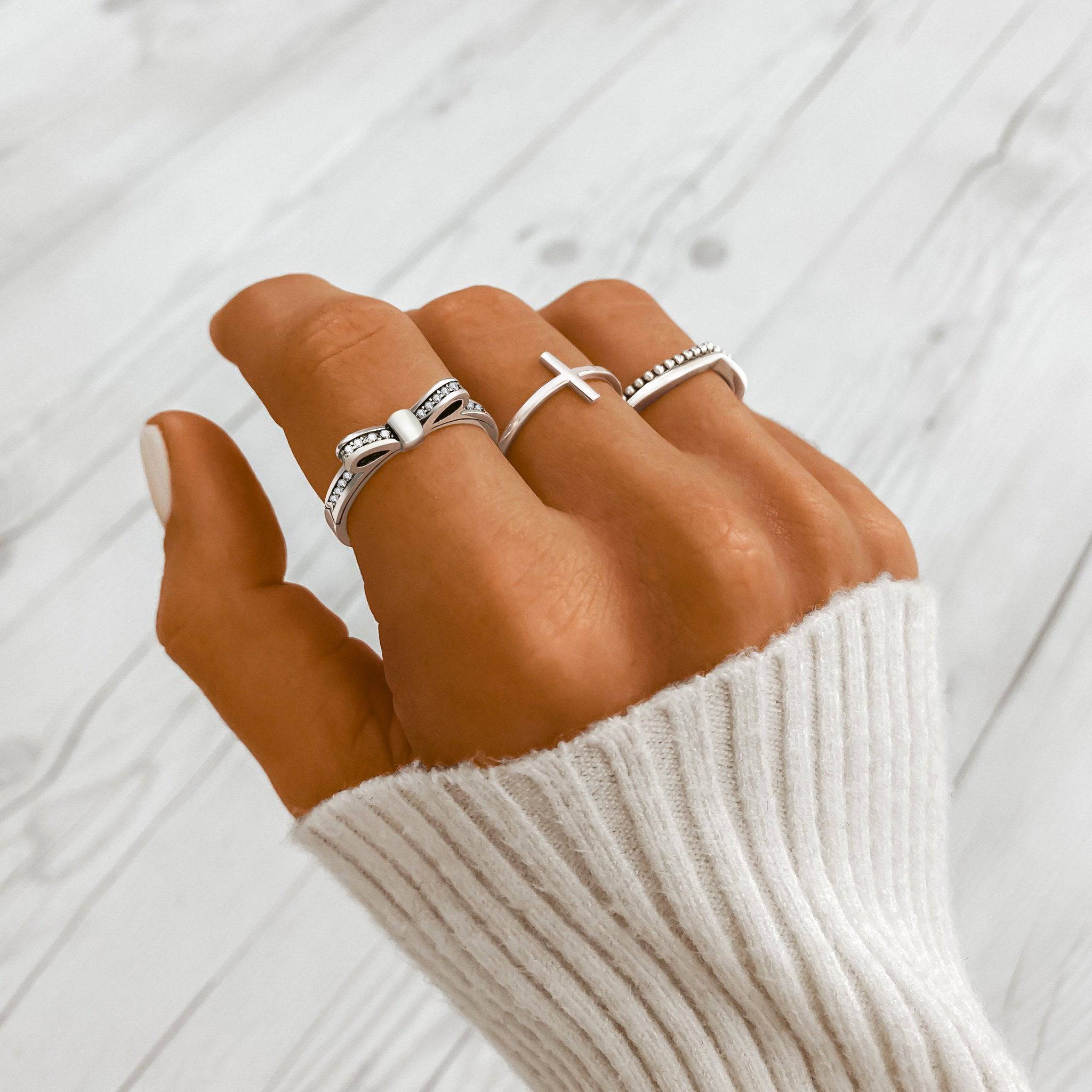 "Elegant Bow" Ring - SophiaJewels