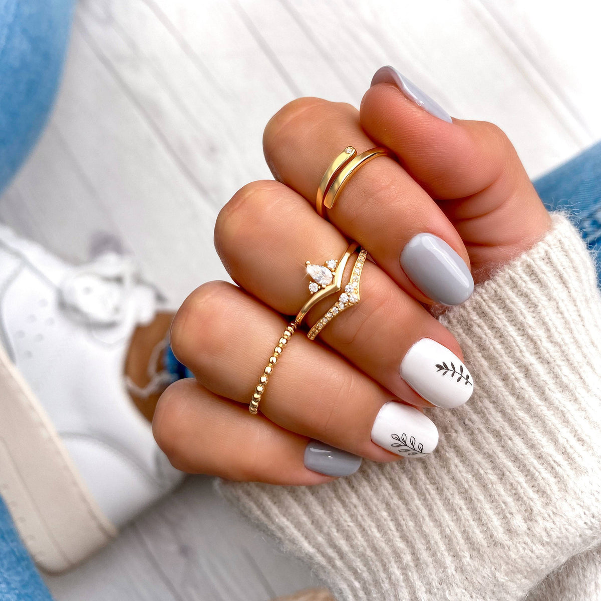 Domi Balls Ring