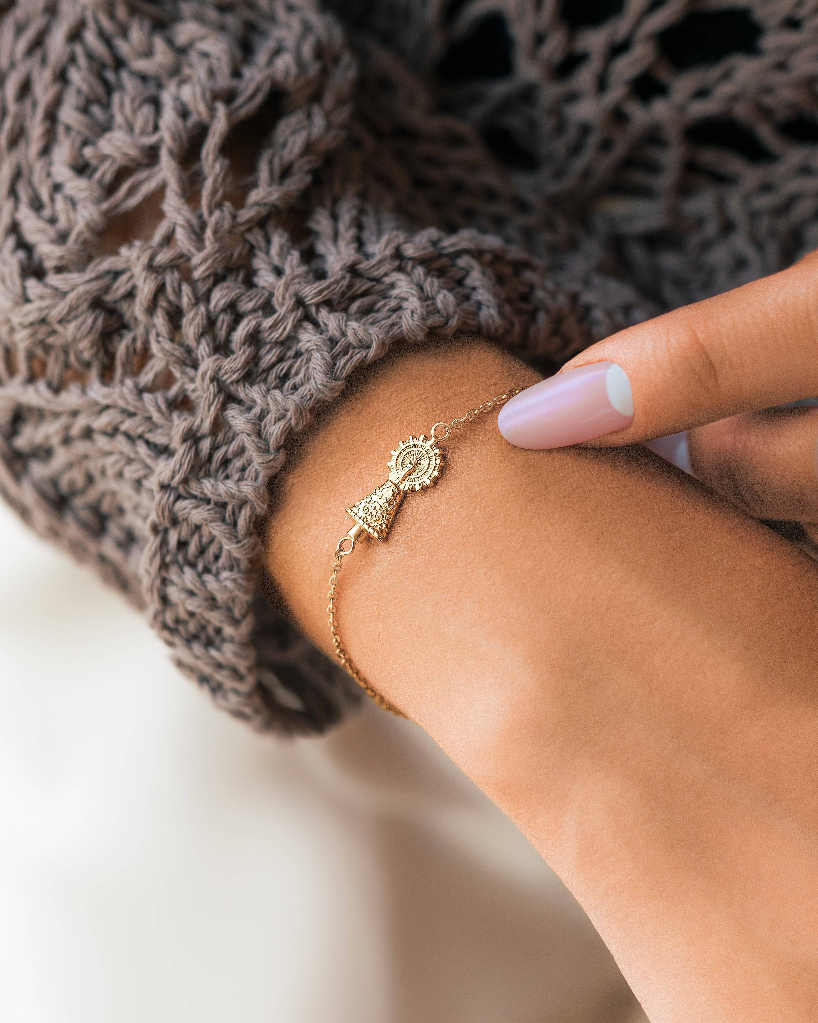 Virgin of Pilar Bracelet - SophiaJewels