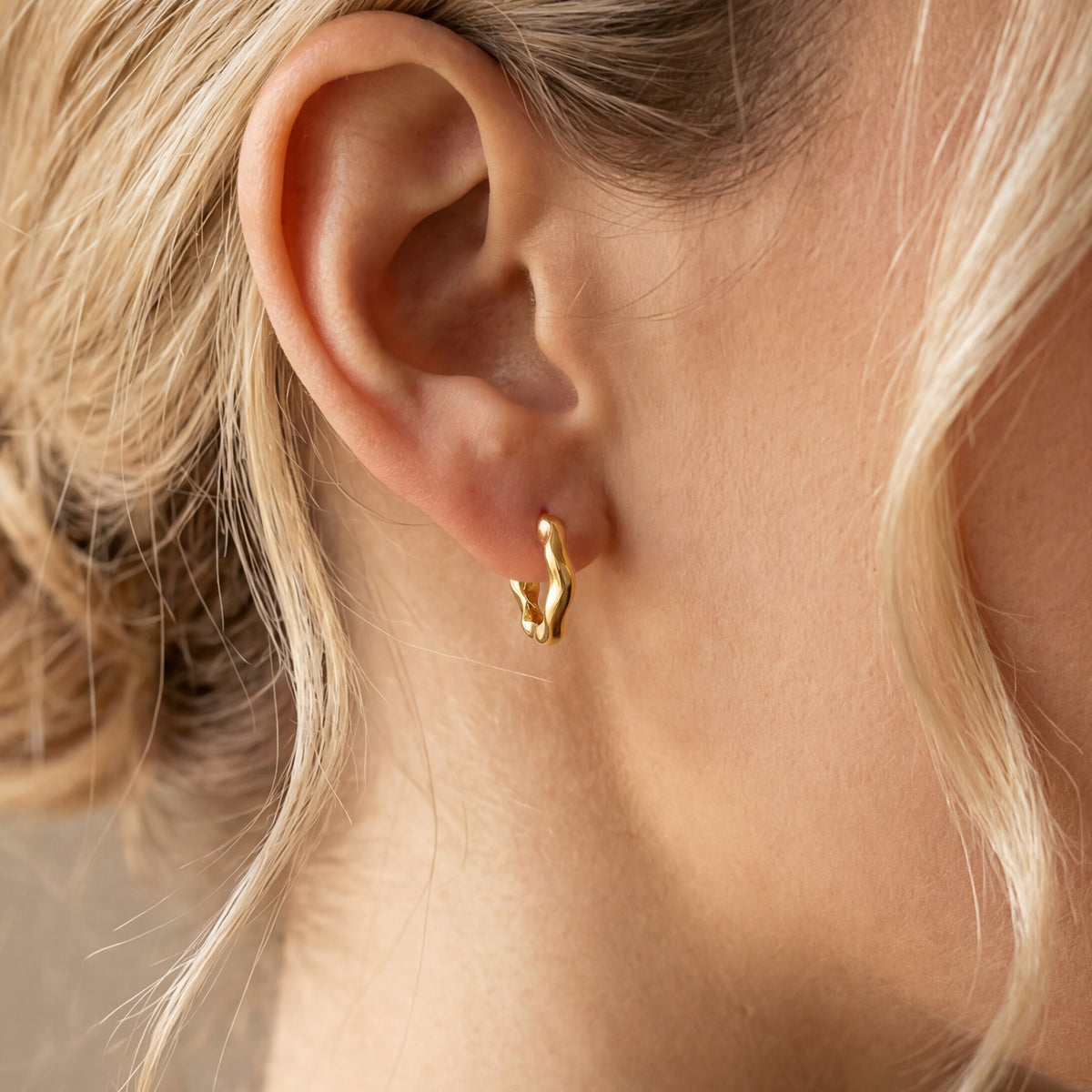 Subtle Waves Hoop Earrings