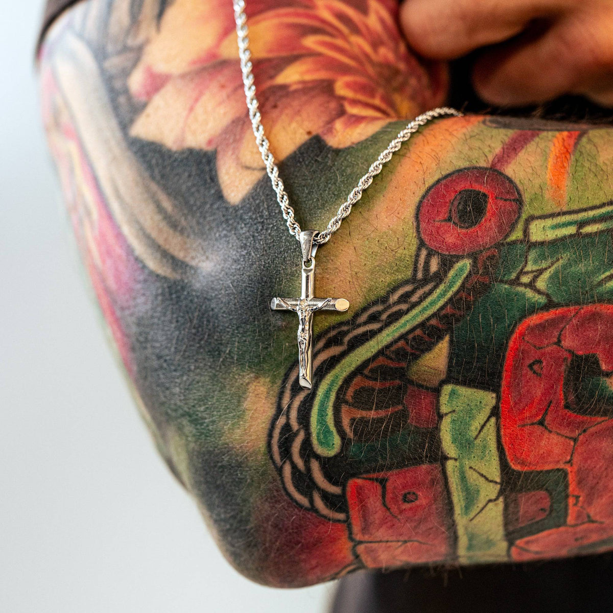 "Jesus Christ" BRAVE Men's Necklace - SophiaJewels