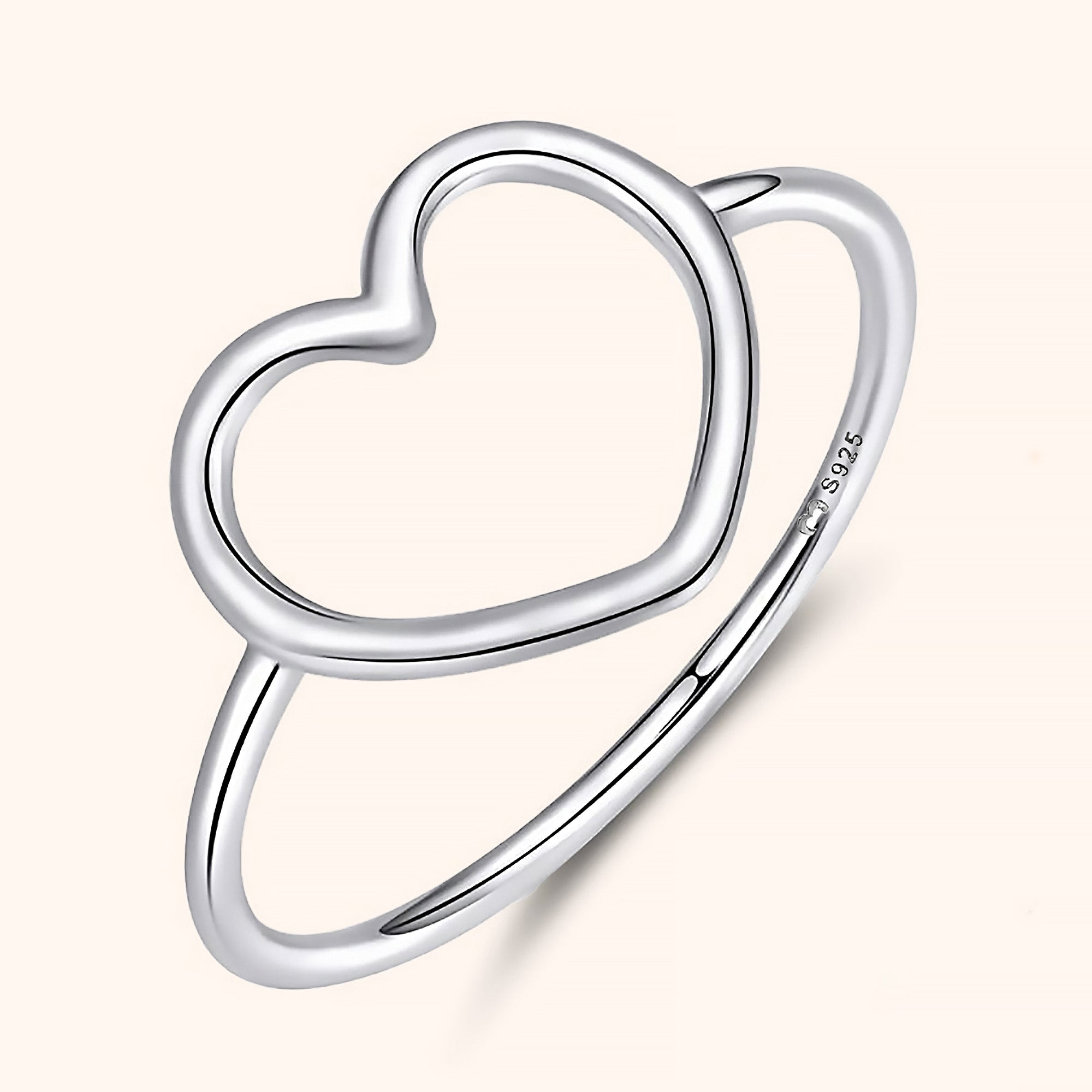 "Minimalist Heart" Ring - SophiaJewels