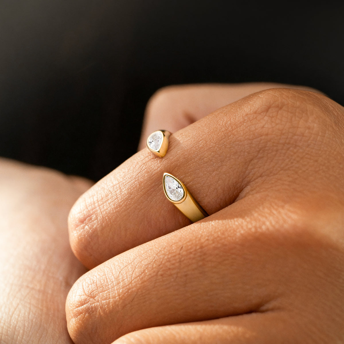 Glimpse Ring - SophiaJewels