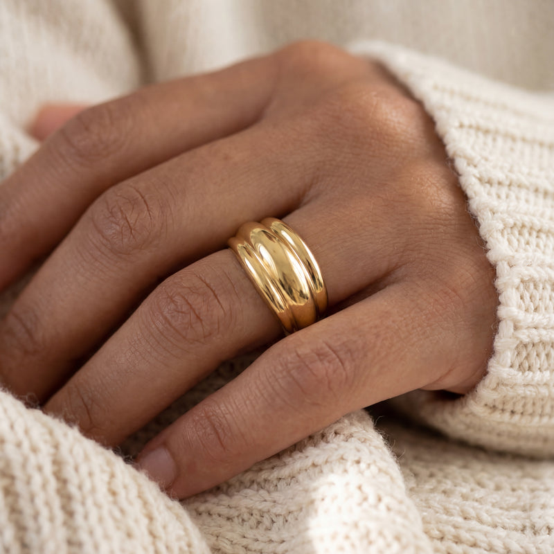 Broadband Ring