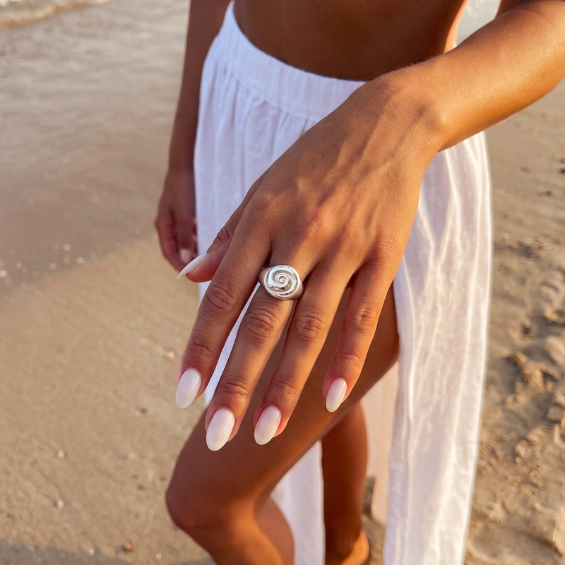 Curled Ring