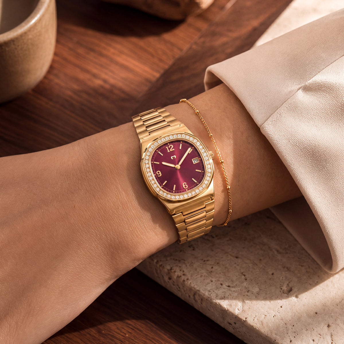 Prestige Watch ~ Gold-Garnet