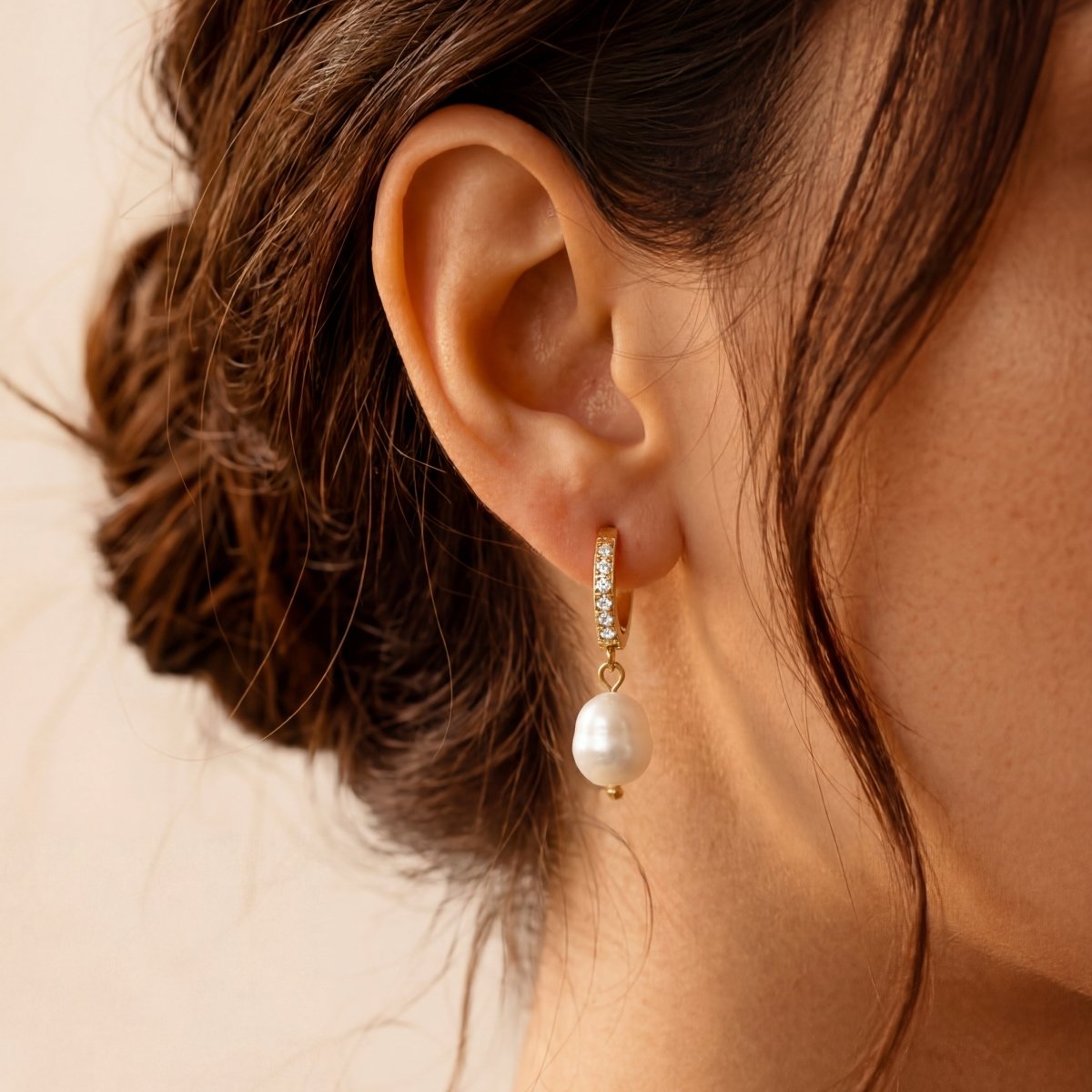 Pearl Nuances Hoop Earrings