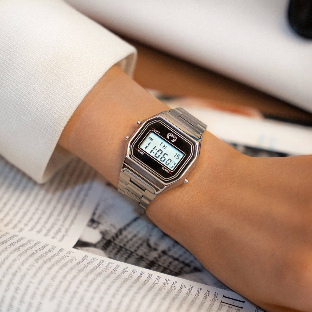Vintage Digital Watch ~ Silver - SophiaJewels