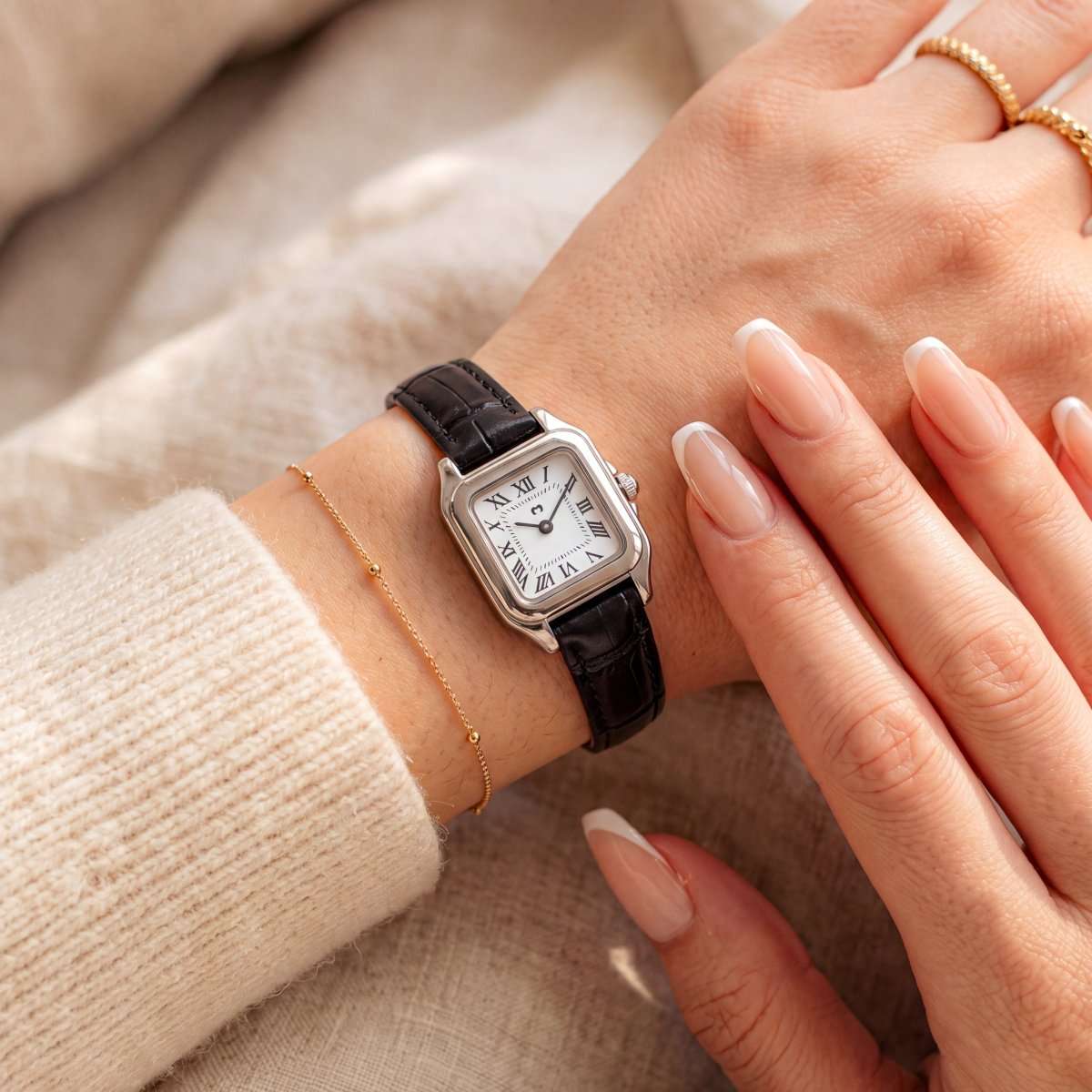 Europe Black LEATHER Watch ~ Silver-White